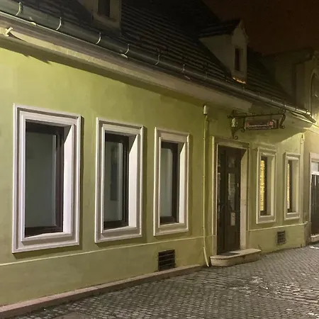 Hosoek Tornya Apartment